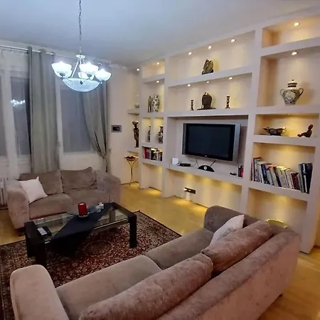 Central Apartman A Bazilikanal